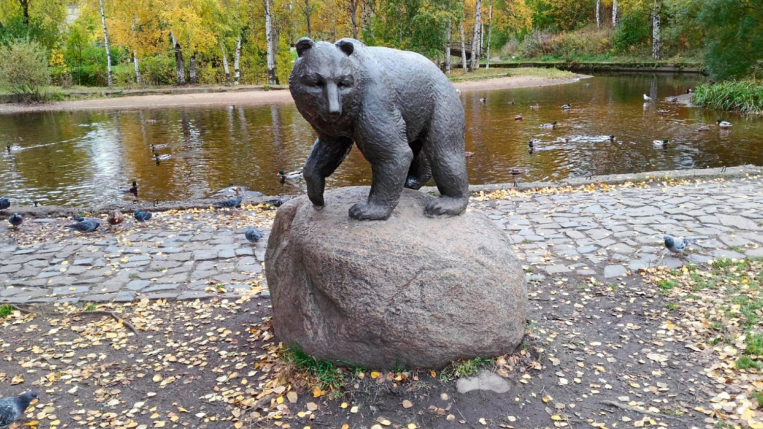 Скульптура "Карельский медведь"